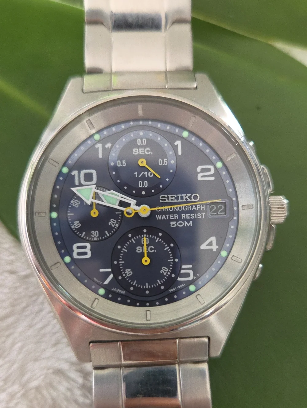 Seiko Men's V657-9039 Chronograph Watch.
